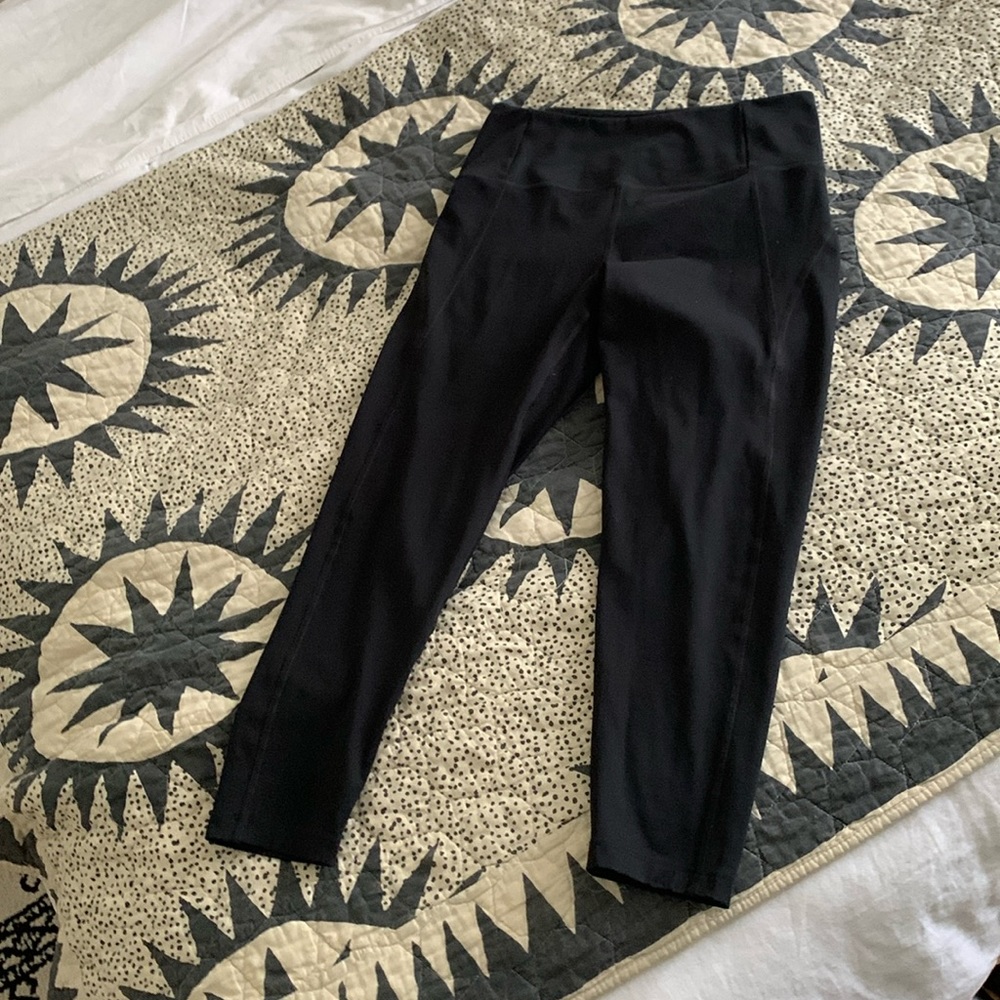 Girlfriend Collective black high rise leggings— 23.5” inseam